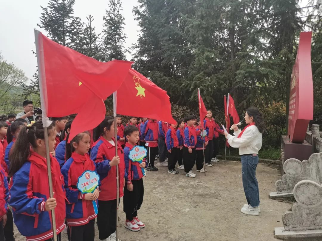 传承红色基因，体验豫南民俗-300余名师生西九华山开展研学活动