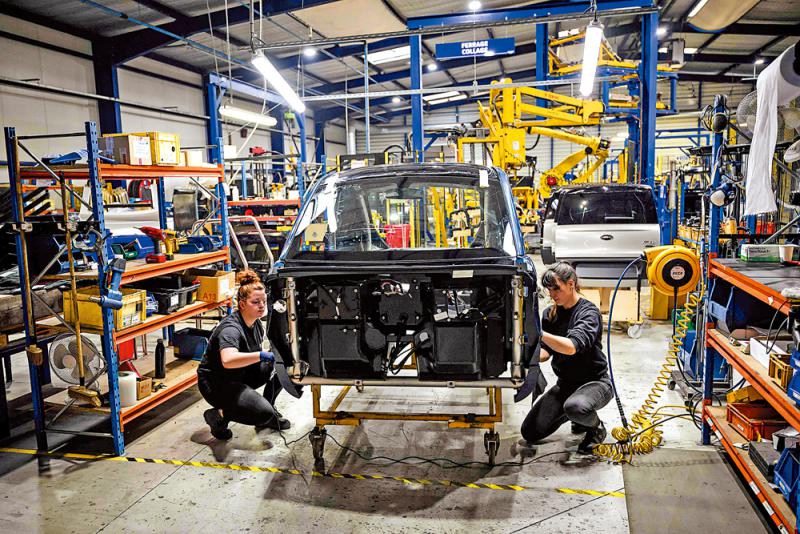 马克龙重申欧洲须战略自主 不应在对华政策等方面当美国的跟班