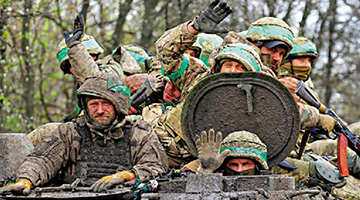 俄乌血战巴赫穆特 烈度前所未见