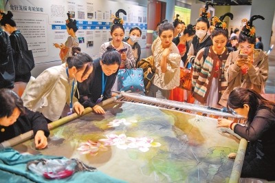 11个绣种精品齐聚开封