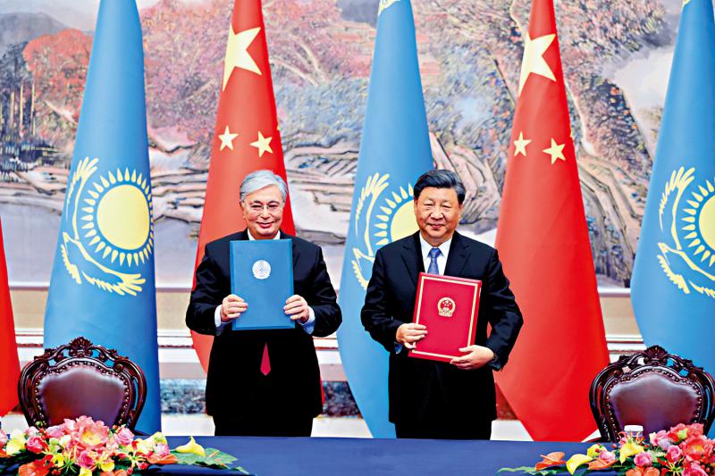 习近平：推动中国同中亚合作步入新时代