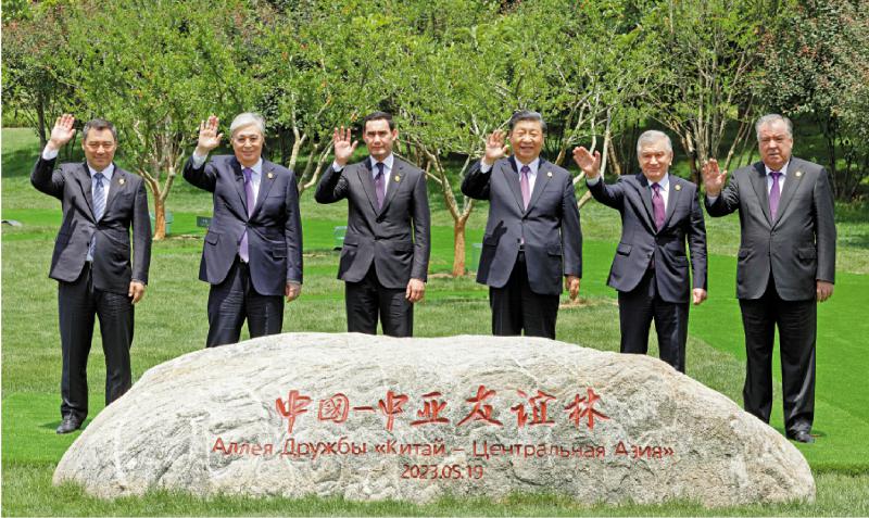 习近平：共同迎接六国更美好明天