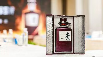 岩石股份超八成白酒靠代工，白酒“新秀”还是“搬运工”？