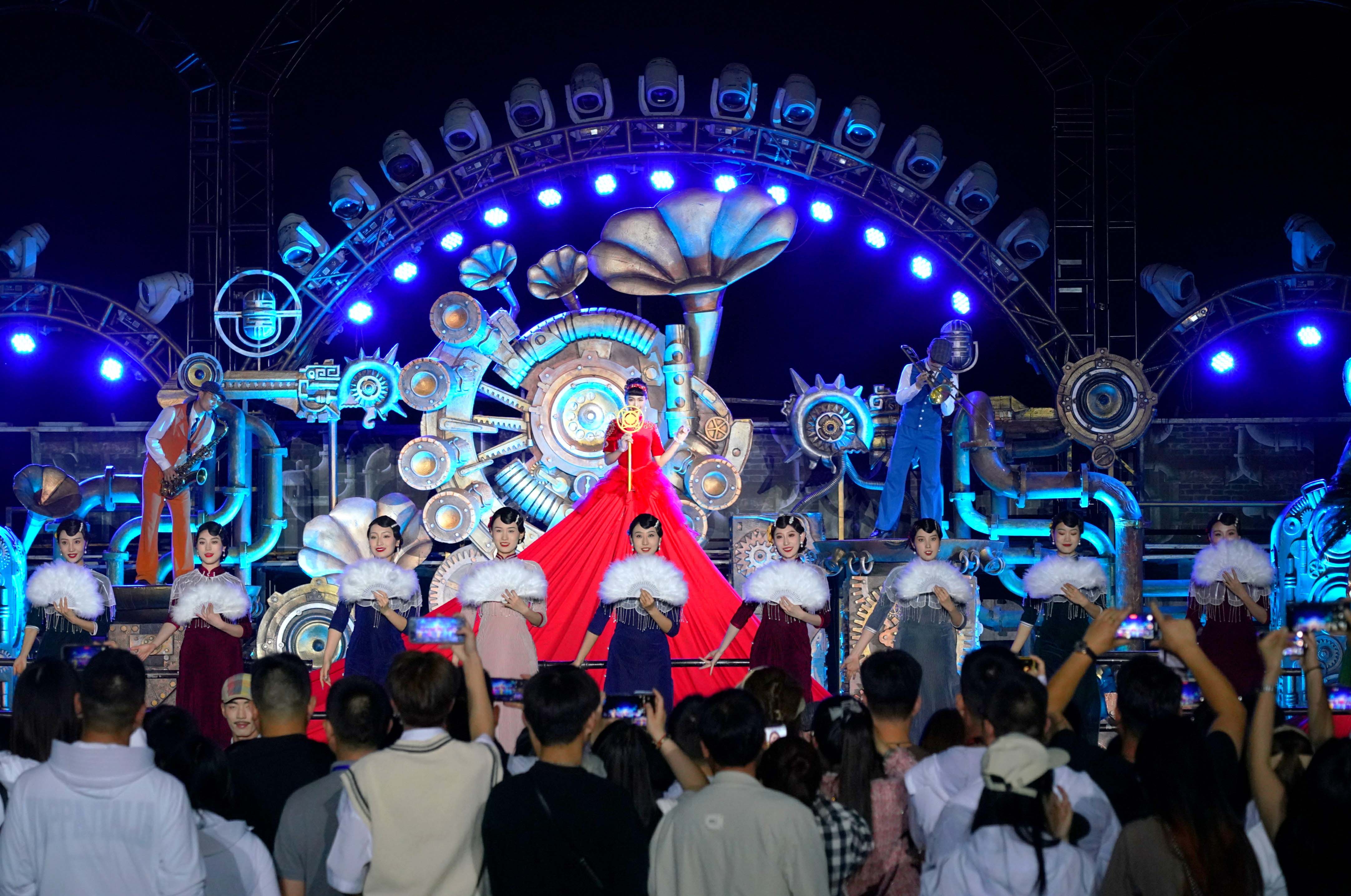 打卡電影小鎮 感知文旅文創融合發展魅力