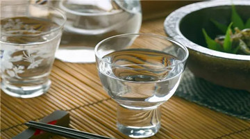 白酒价格大面积倒挂，库存“堰塞湖”明显