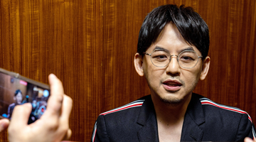 台湾艺人黄子佼承认性骚扰 视频致歉直言：我活该