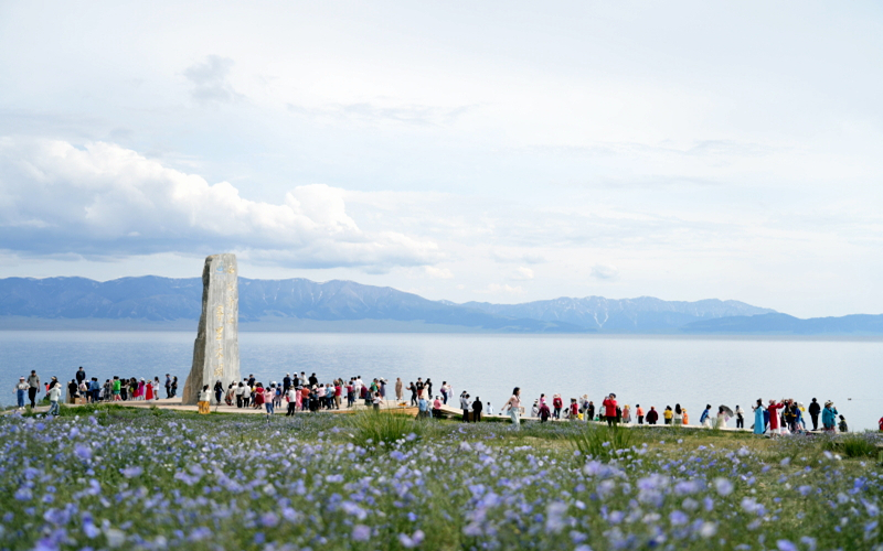 新疆5A景区热度不减 接待游客数量保持平稳