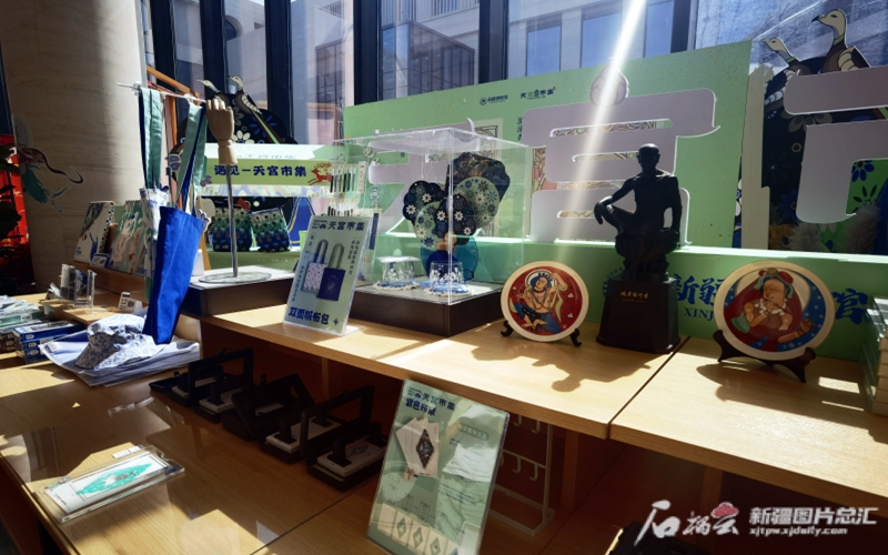 暑期新疆博物馆日均接待人次过万