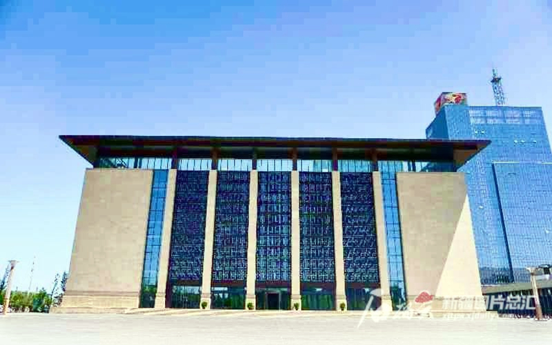 舞蹈節劇場連連看丨這座像「樽」的場館很年輕