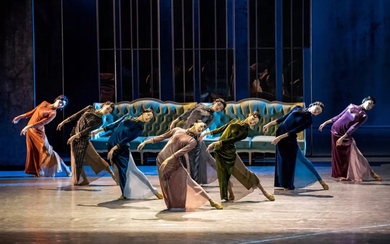 爆款舞劇《永不消逝的電波》在烏魯木齊文化中心大劇院上演