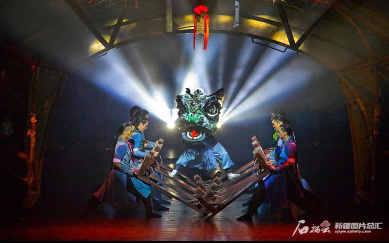 《醒·狮》在新疆热血起舞