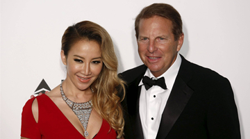 李玟丈夫爆其患癌始末：她录制完中国好声音才回港就医