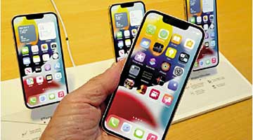 苹果涉故意调慢旧款iPhone速度 须赔5亿美元