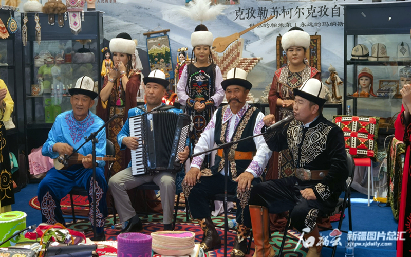 三届非遗盛宴 共赴时代之约—“新疆是个好地方”对口援疆19省市非遗展观察