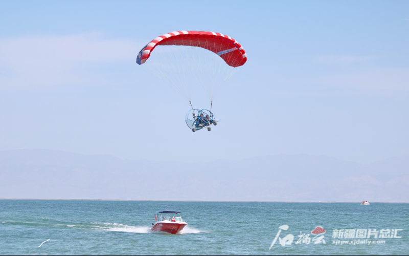 双节假期新疆文旅市场火爆 接待游客1511.08万人次