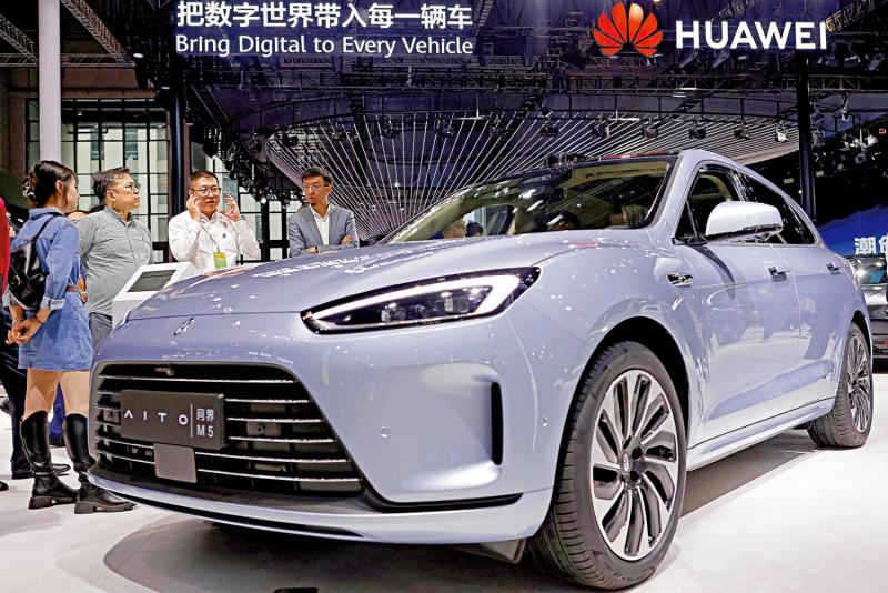 ﻿焦点新闻/速度快5G十倍 智能驾驶如虎添翼 5.5G来临 华为领跑全球