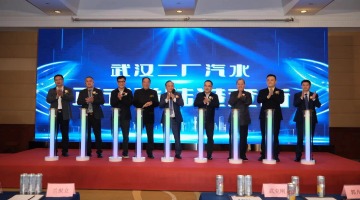 兰世立实现诺言，中国汽水第一股诞生