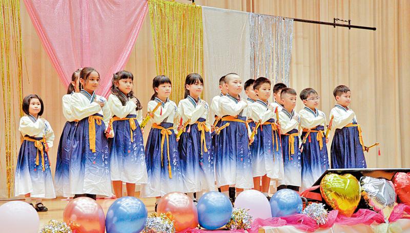 缤纷学习舞台 启发学生兴趣 