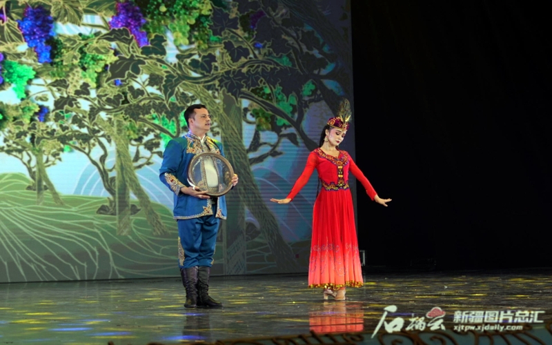 是什么样的演出勾起了阿拉木图市民想去新疆旅游的心