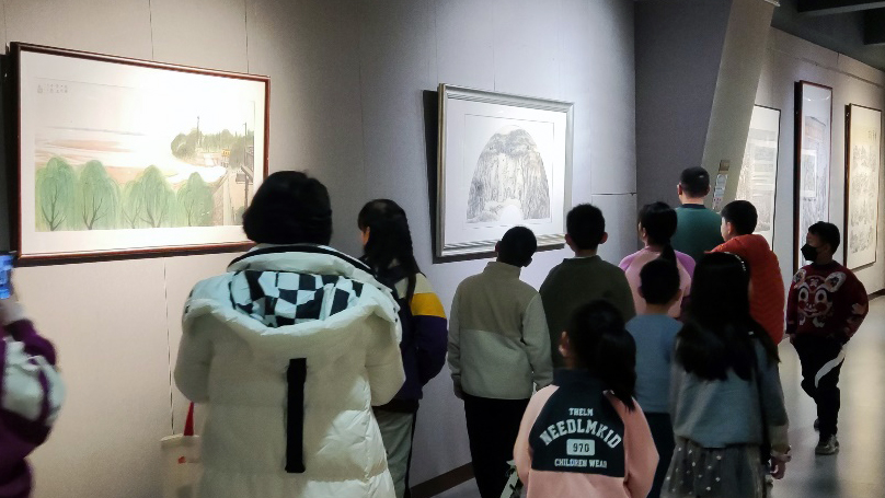 黃河流域九地市美術作品巡迴展開封舉辦