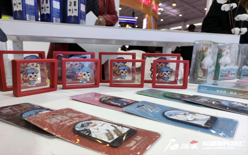 新疆展团亮相昆明旅交会