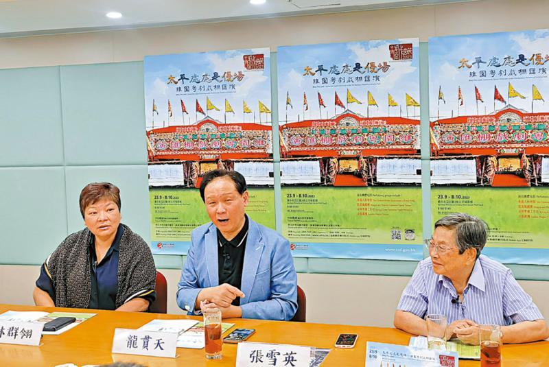 ﻿难以替代/“戏棚是演员的历练场”