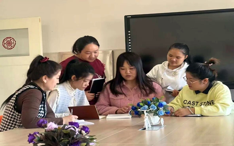 晋疆情深重 共赴幼教梦