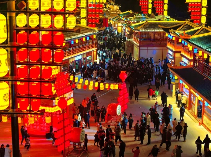 中原棋遇記開園 再現歷史名城風採