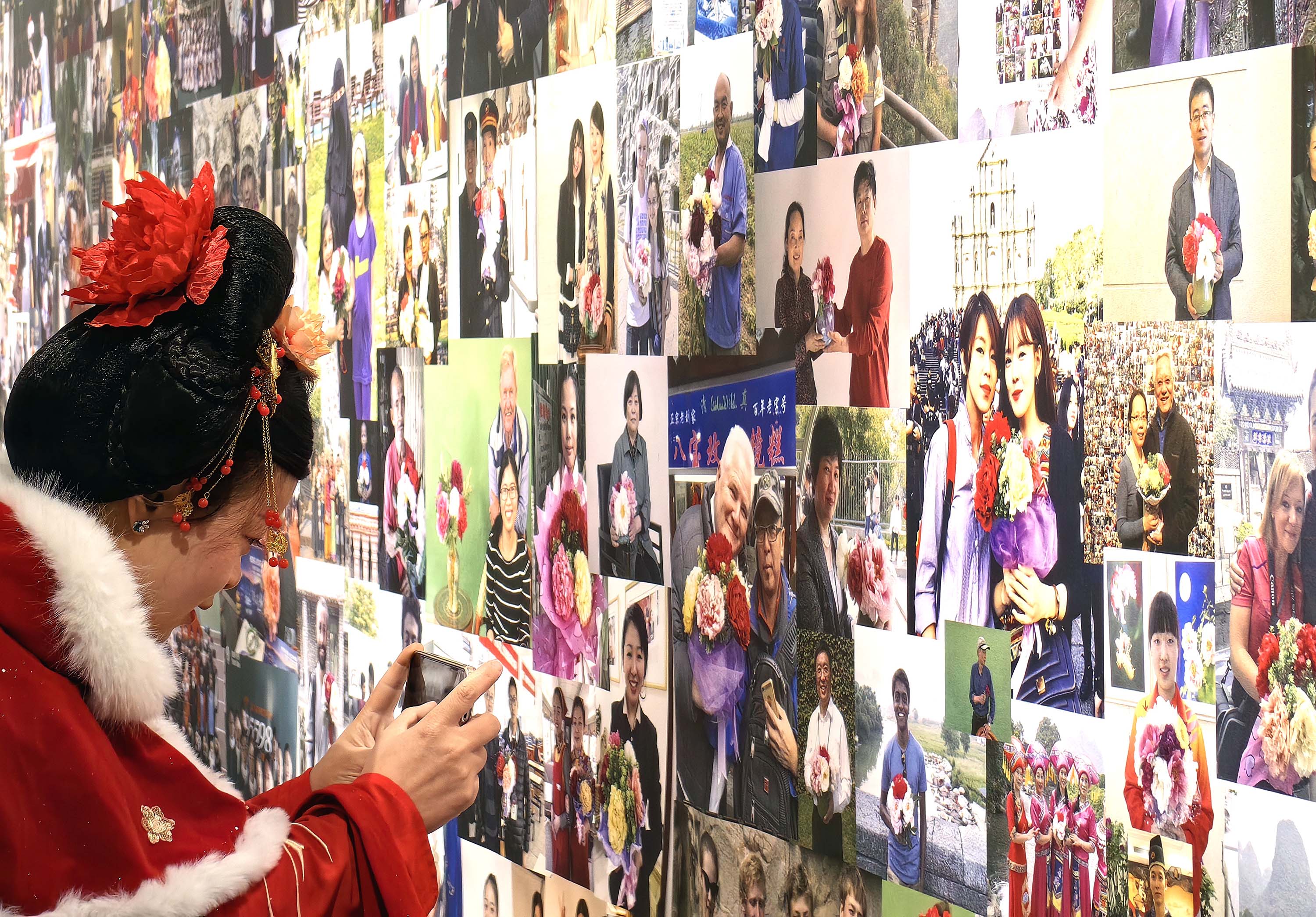 爭創「東亞文化之都」國際友人看洛陽攝影展開幕