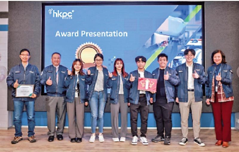 生产力局实习生访智能工厂获益多