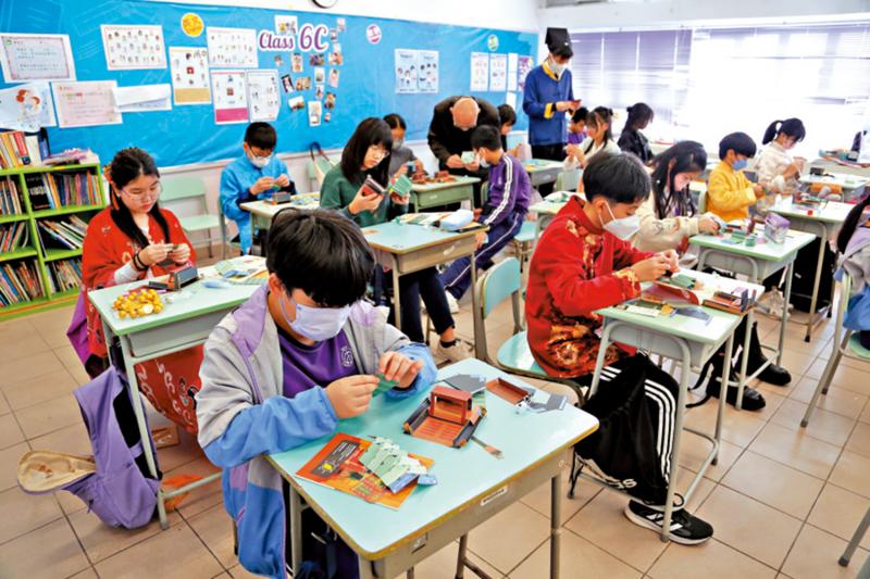 动手学习 学生制作戏棚模型 了解扩声原理