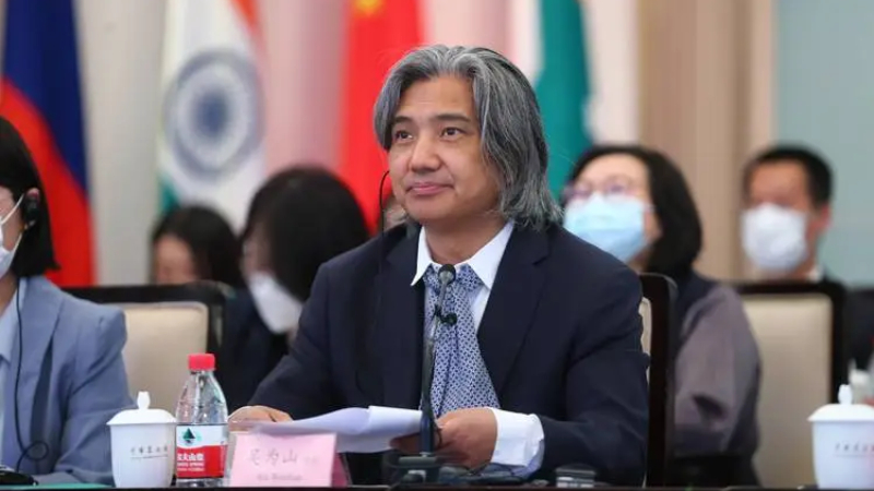 吴为山：推进全民美育