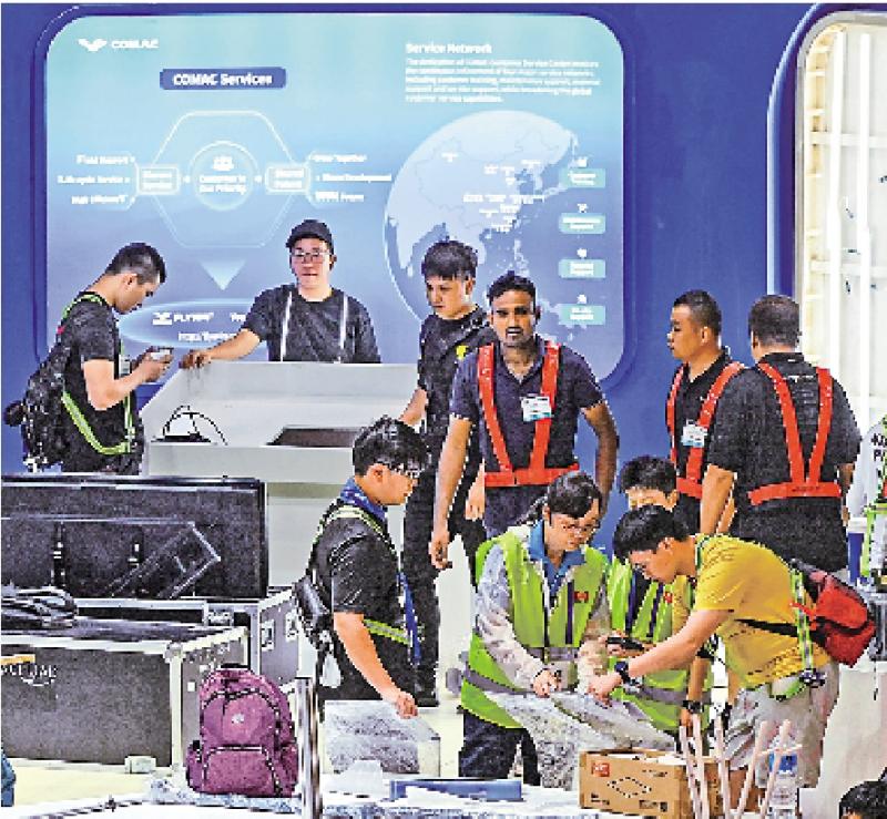 新加坡收紧外籍专才签证 保护本地人就业