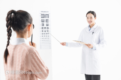 教育部：严格落实学生健康体检制度和每学期2次视力监测制度