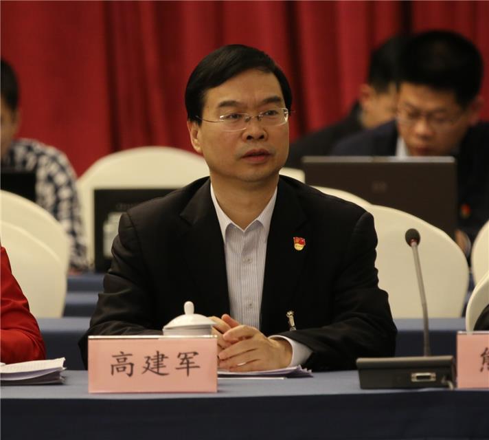 开封市委书记高建军在万岁山景区调研