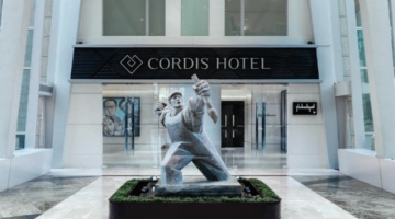 朗廷酒店：私有化或其他要约可能或不会进行