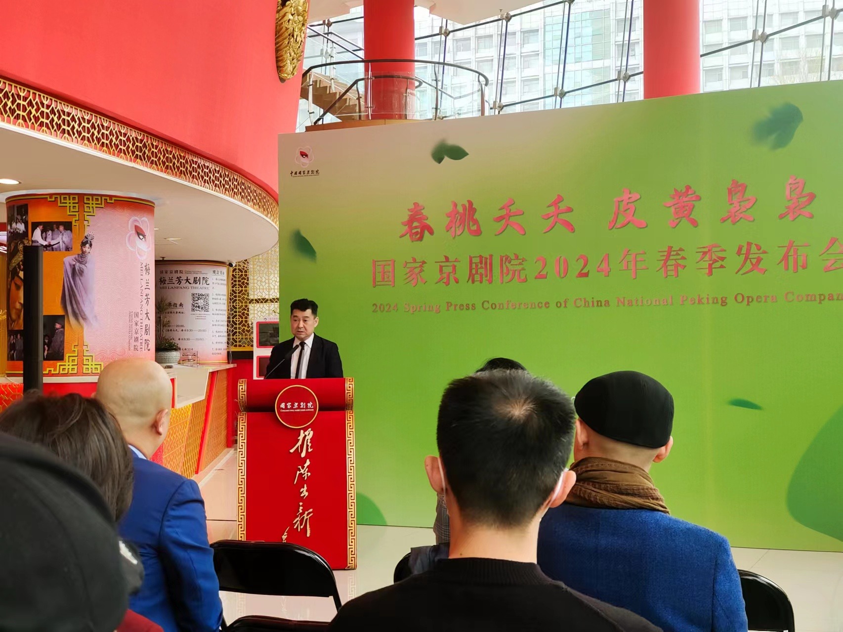 国家京剧院《老阿姨》《故土新归》《春秋》等新剧将亮相 将赴港澳台等地演出交流