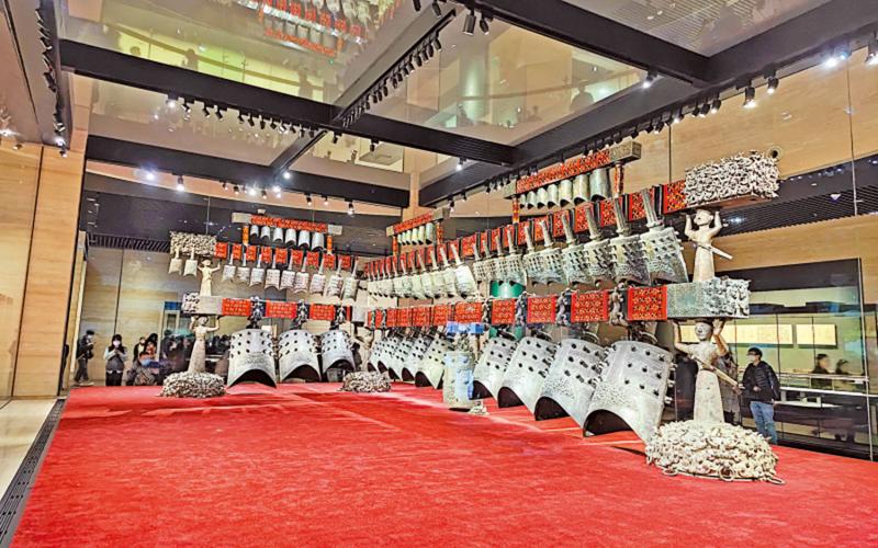 湖北省博“镇馆之宝”编钟