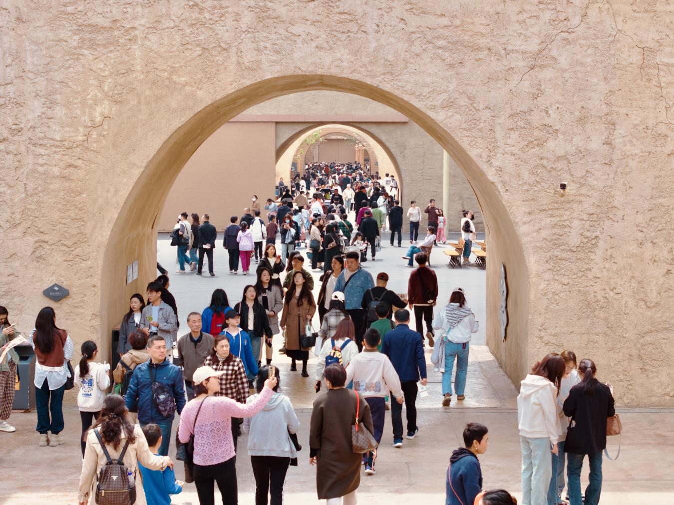 河南中牟文旅清明消費熱度持續攀升人氣旺