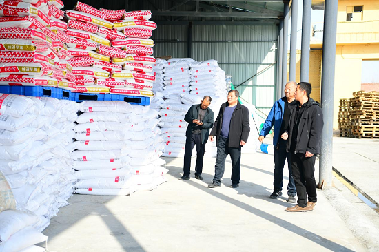 新湖农场：农资储备足 春耕有保障