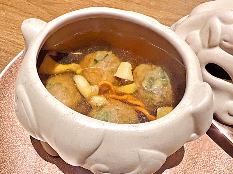 简饮择食/牛肉球细嫩弹牙\简嘉明