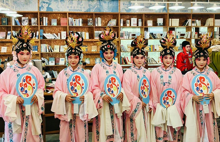 第二屆鄉村戲曲節齊雲山專場演出安徽黃山開演