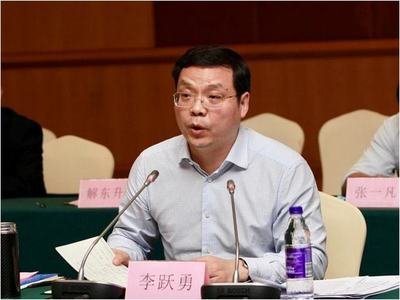 驻马店市市长李跃勇会见贵州交通建设集团董事长袁泉