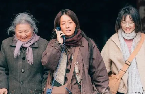 《我的阿勒泰》主演马伊琍，有新身份