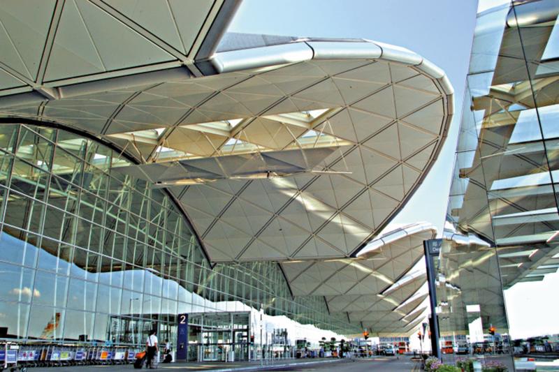 人才短缺/湾区招聘 应付急增需求