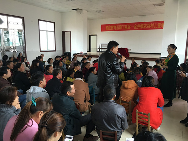 海南：城区中小学教师参加职称评审须满足基层交流帮扶年限要求