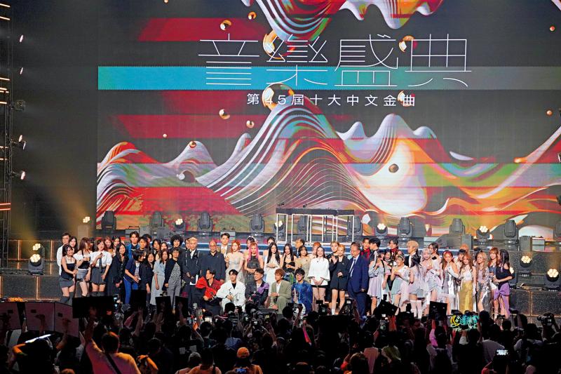 “十大中文金曲”揭晓 张天赋揽五奖成大赢家