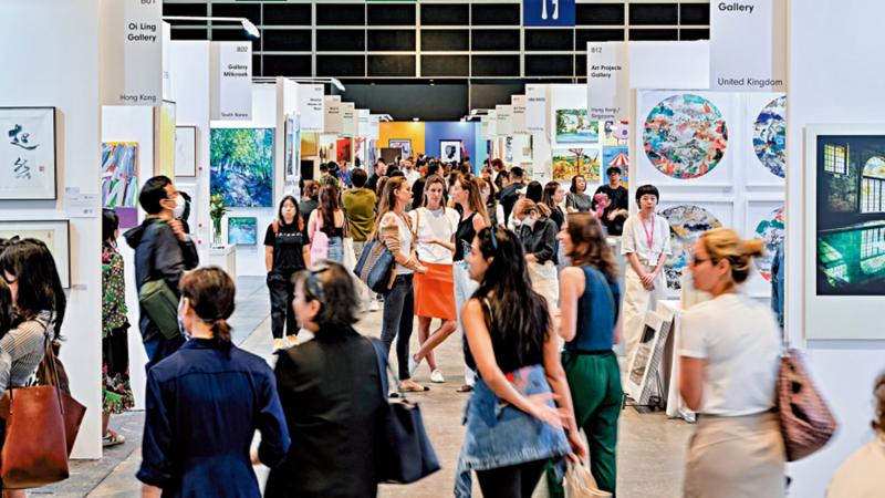 行业﻿复苏/会展业﻿复苏胜预期 今年逾300场超疫前