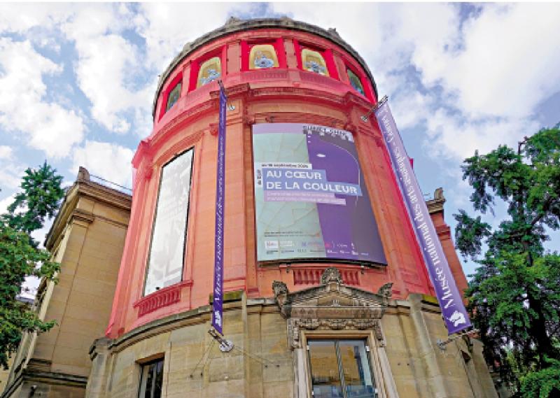 ﻿记者手记/在巴黎街头“遇见”中国瓷器