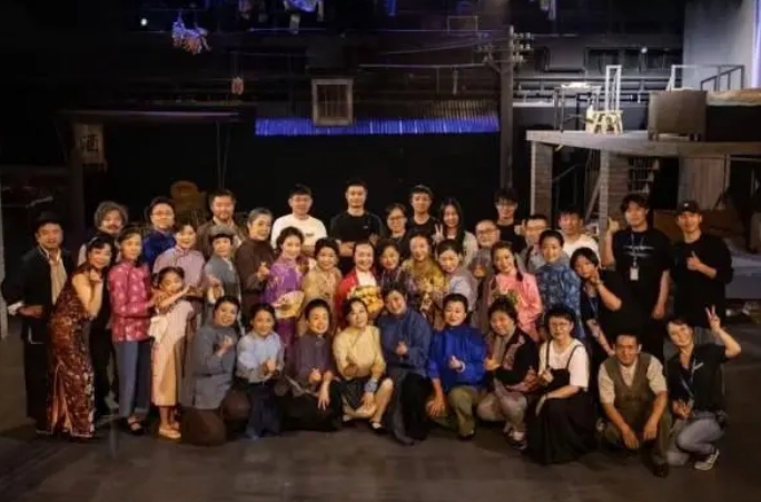 百余名校长走上艺术舞台探索学校美育新策略